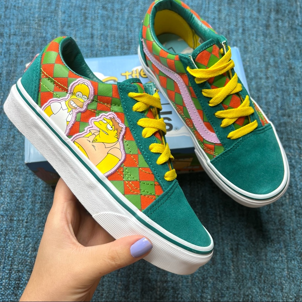 Vans x Simpsons Old Skool Moe's Tavern Sneakers Limited Edition Women's Size 5